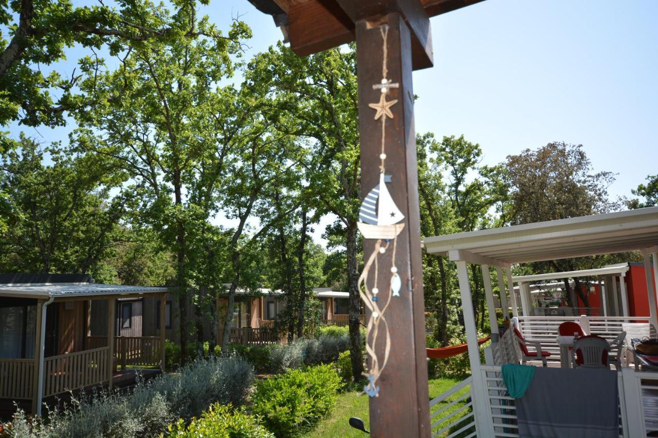 West Coast Mobilhome With Xxl Terrace In Naturist Resort Solaris Fkk Tar-Vabriga Exterior foto